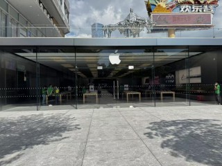 618前哨战:苹果官网价成“摆设”!京东5499元击穿底线，二手平台竟比新机还贵?