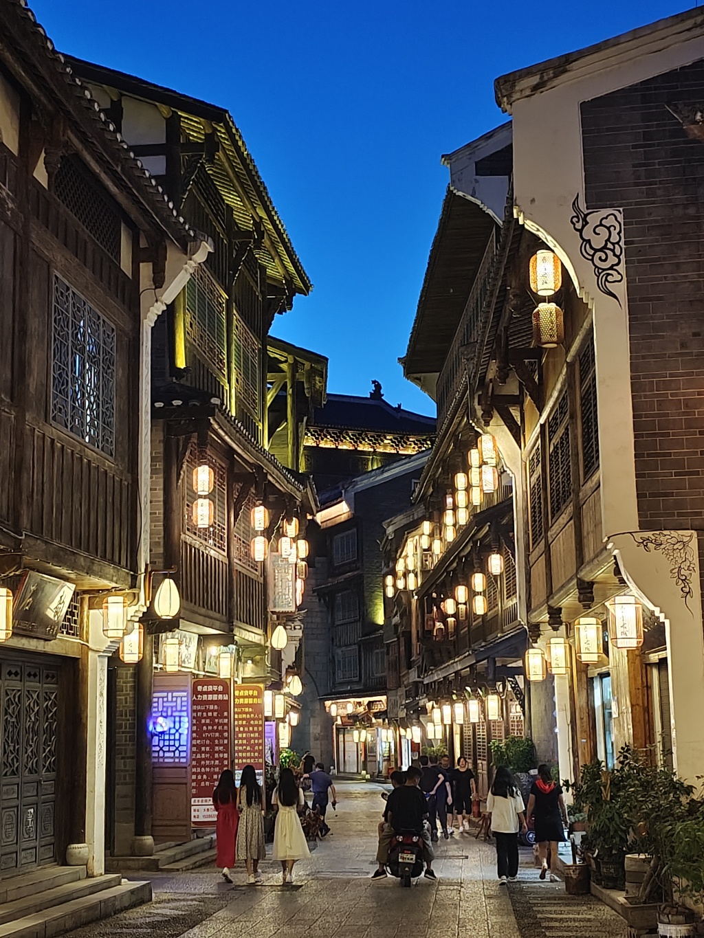 贞丰古城:新垣旧梦间的商脉与烟火 第2张 贞丰古城:新垣旧梦间的商脉与烟火 第2张