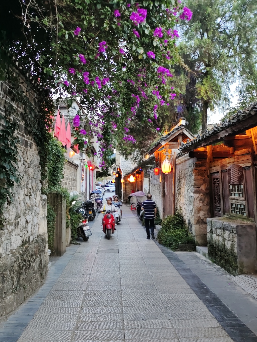 贞丰古城:新垣旧梦间的商脉与烟火 第9张 贞丰古城:新垣旧梦间的商脉与烟火 第9张